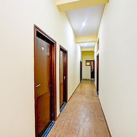 Hotel O Aj Star Hotel Фаридабад Экстерьер фото