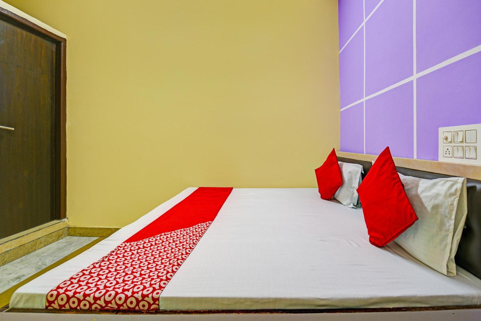 Hotel O Aj Star Hotel Фаридабад Экстерьер фото