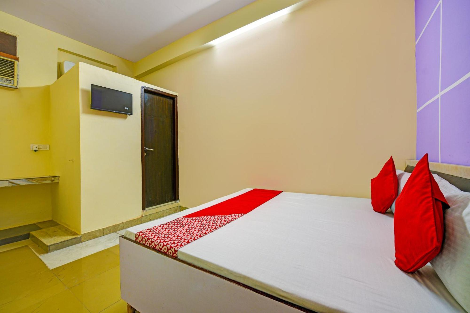 Hotel O Aj Star Hotel Фаридабад Экстерьер фото